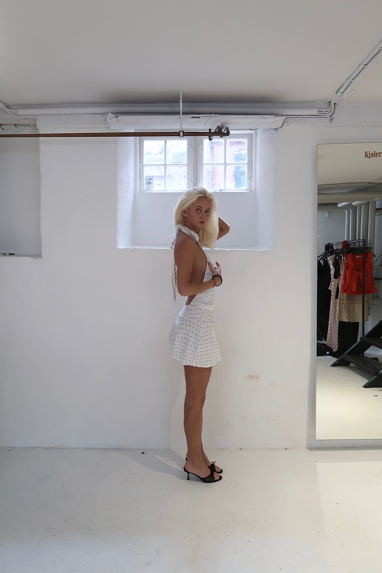 Jaded London - Enya Backless Mini In Polkadot Kjolernes Univers Jaded London - Enya Backless Mini In Polkadot Kjolernes Univers